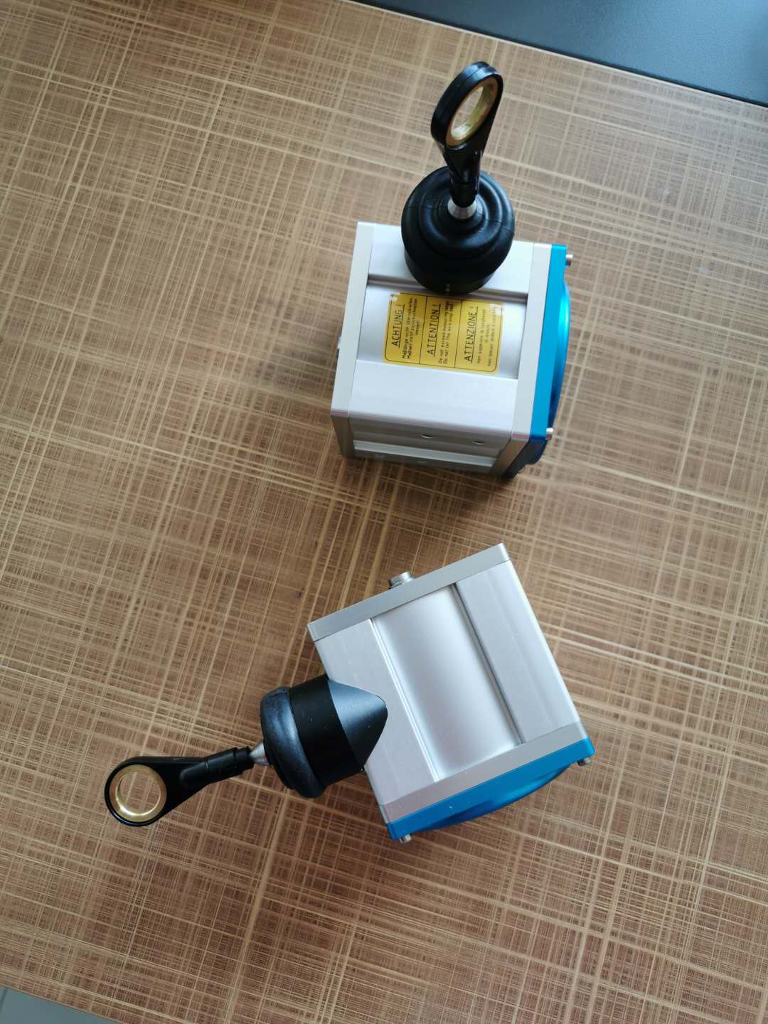 精密型2米行程拉线盒